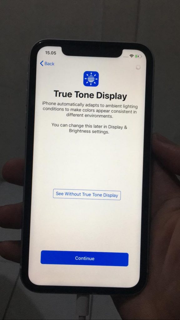 Функция true tone. True Tone датчик iphone 12. Для чего true Tone на iphone. True Tone.